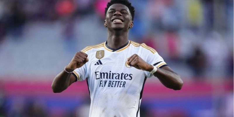 Aurelien Tchouameni - Cầu thủ người Pháp đá cho Real Madrid