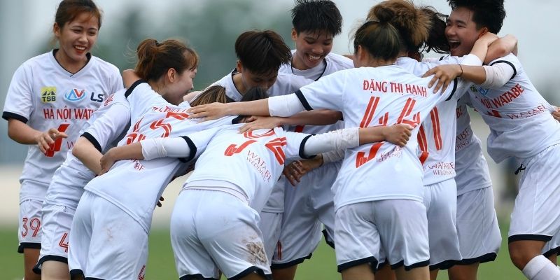 Quần áo bóng đá nữ đẹp in theo màu đội tuyển
